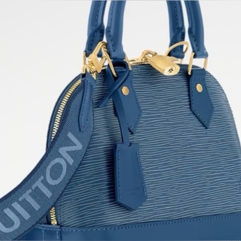 LOUIS VUITTON 💙 AUTHENTIC Blue Cowhide Clochette key Bell - Picture 5 of 11
